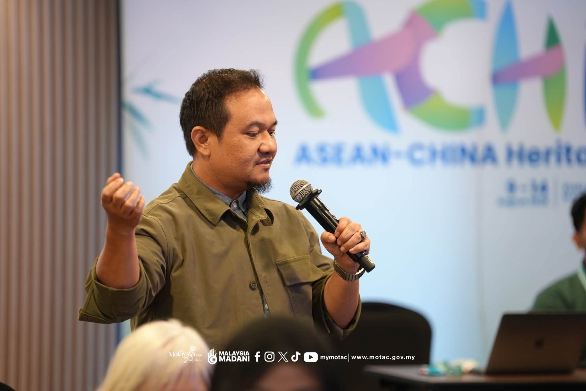 ASEAN - CHINA 2.0 4